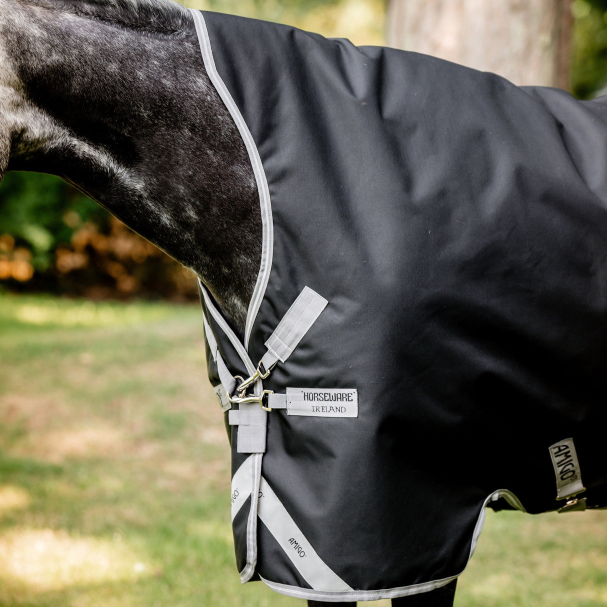 Horseware Ireland Amigo Bravo 12 Wug 400g Heavy Turnout Rug #colour_black-titanium-grey-silver