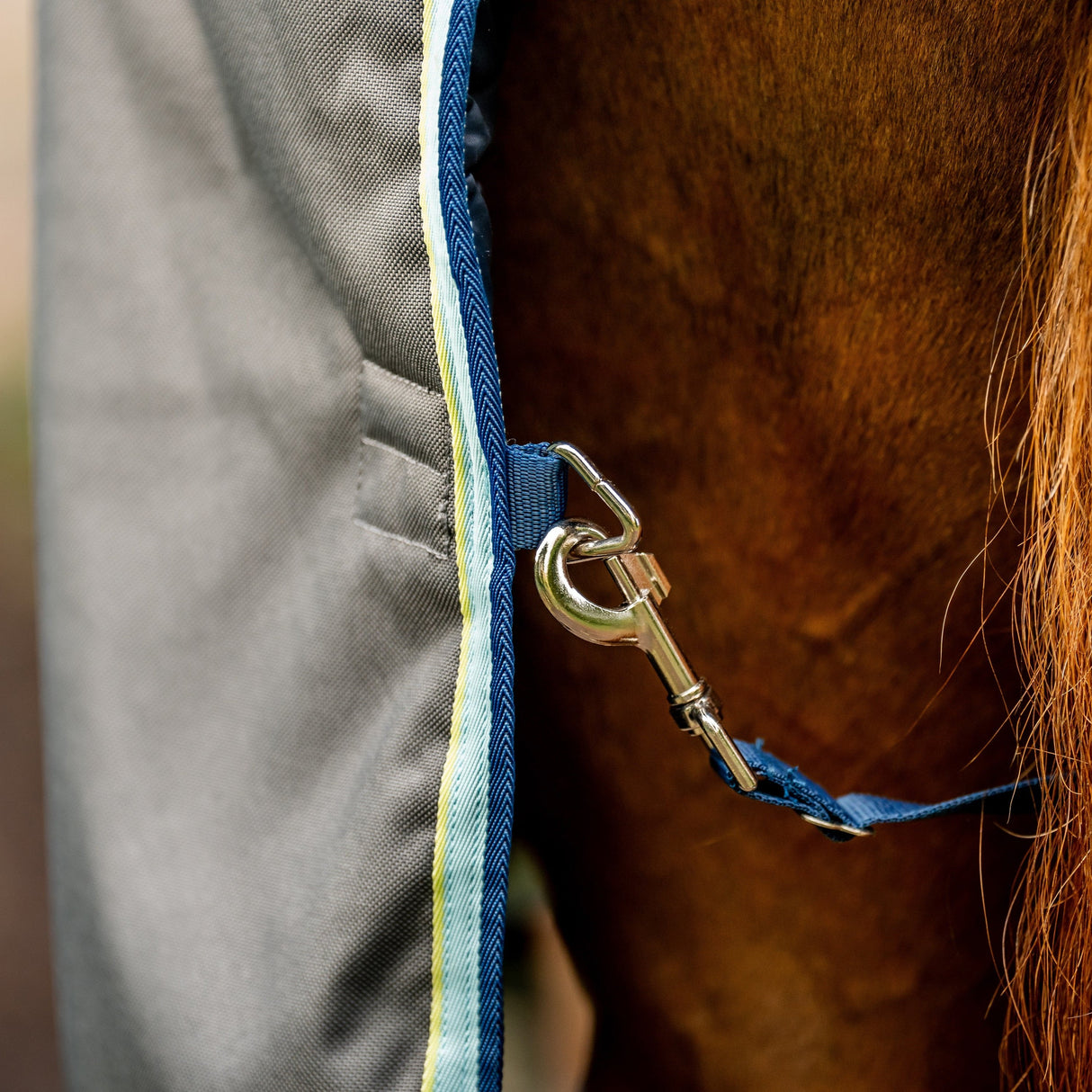 Horseware Ireland Amigo Bravo 12 Plus 400g Heavy Turnout Rug #colour_shadow-navy-blue-haze